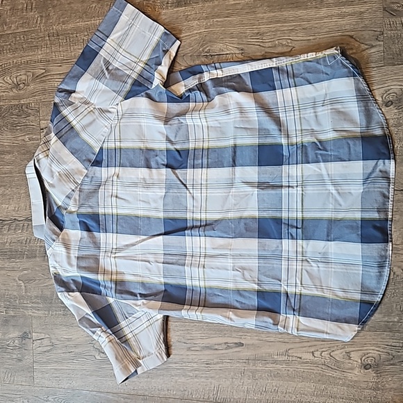 Volcom Carpo Class Medium Button Down - Picture 4 of 4